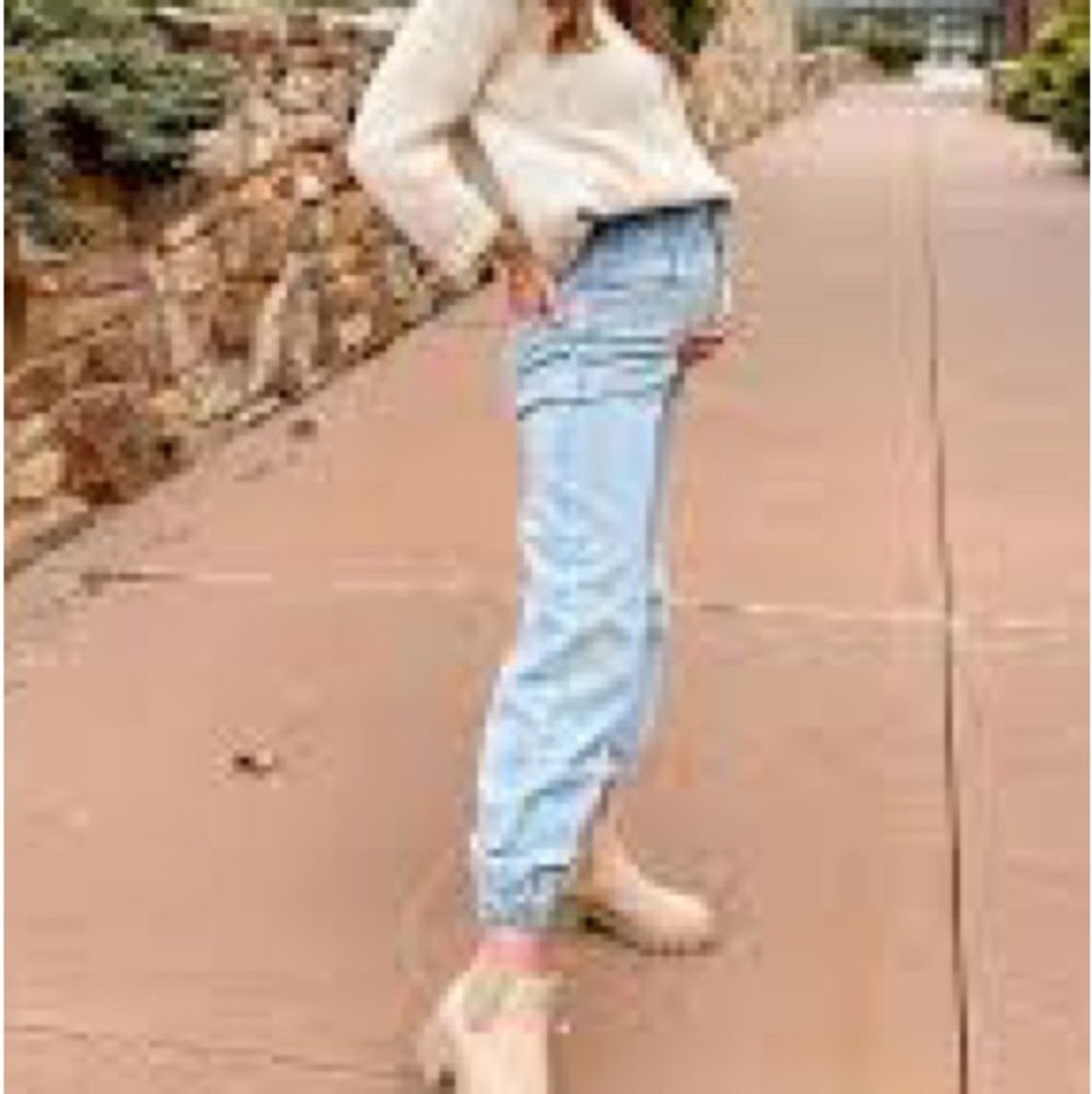 Blonde Chunky Ankle Boots. Waterproof. Sand color 2024. Great condition. 7 - Picture 4 of 12